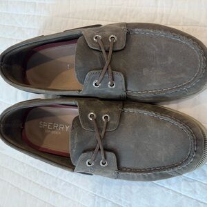 Sperry Topsiders